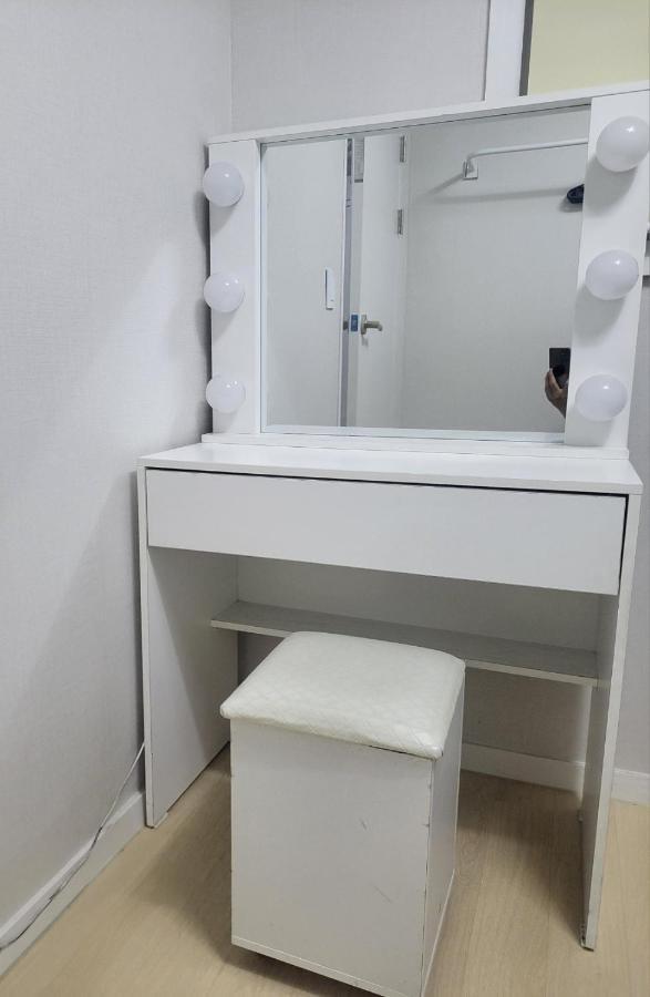 Newly Renovated 2 Bedroom Apartment #7 Seoul Bagian luar foto