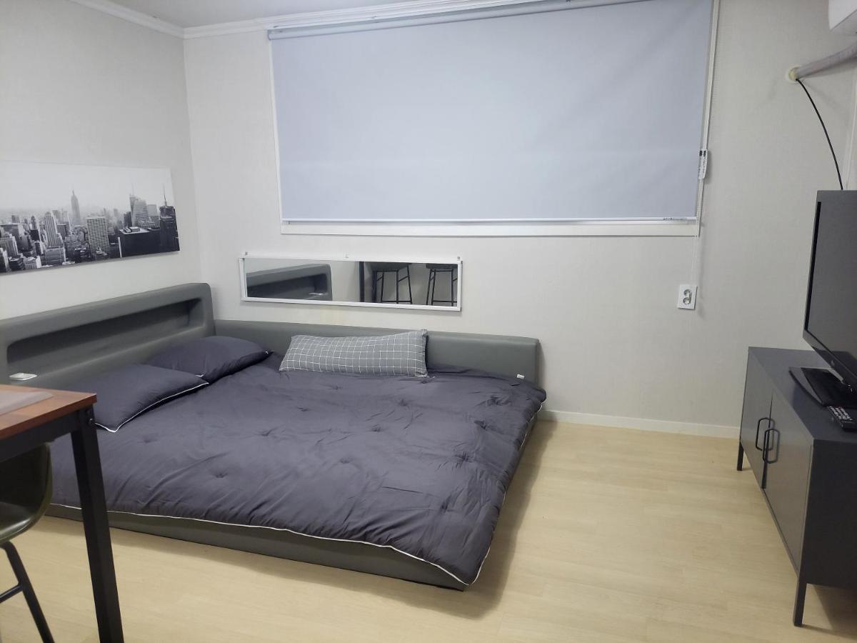 Newly Renovated 2 Bedroom Apartment #7 Seoul Bagian luar foto