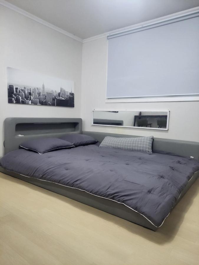 Newly Renovated 2 Bedroom Apartment #7 Seoul Bagian luar foto