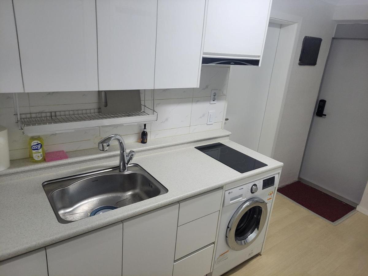 Newly Renovated 2 Bedroom Apartment #7 Seoul Bagian luar foto